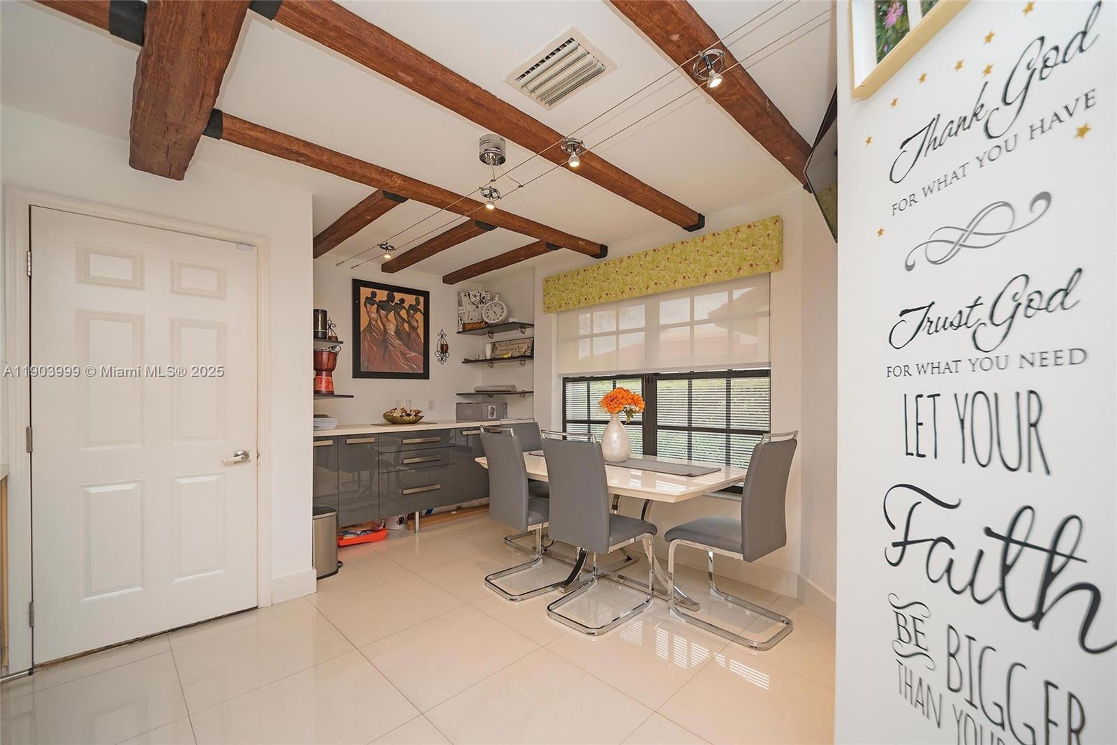 9318 NW 50th Doral Cir #00 Doral, FL 33178