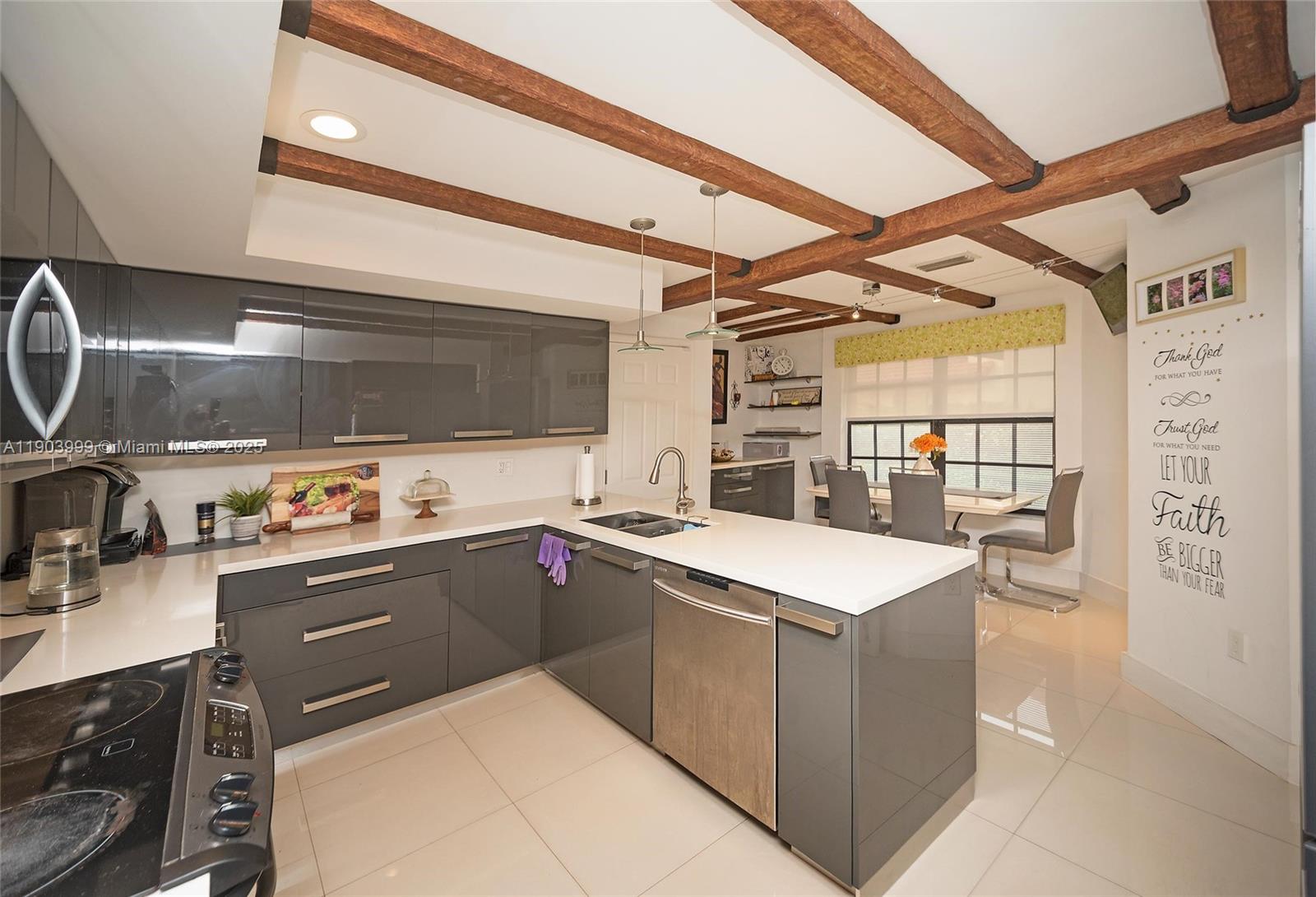 9318 NW 50th Doral Cir #00 Doral, FL 33178