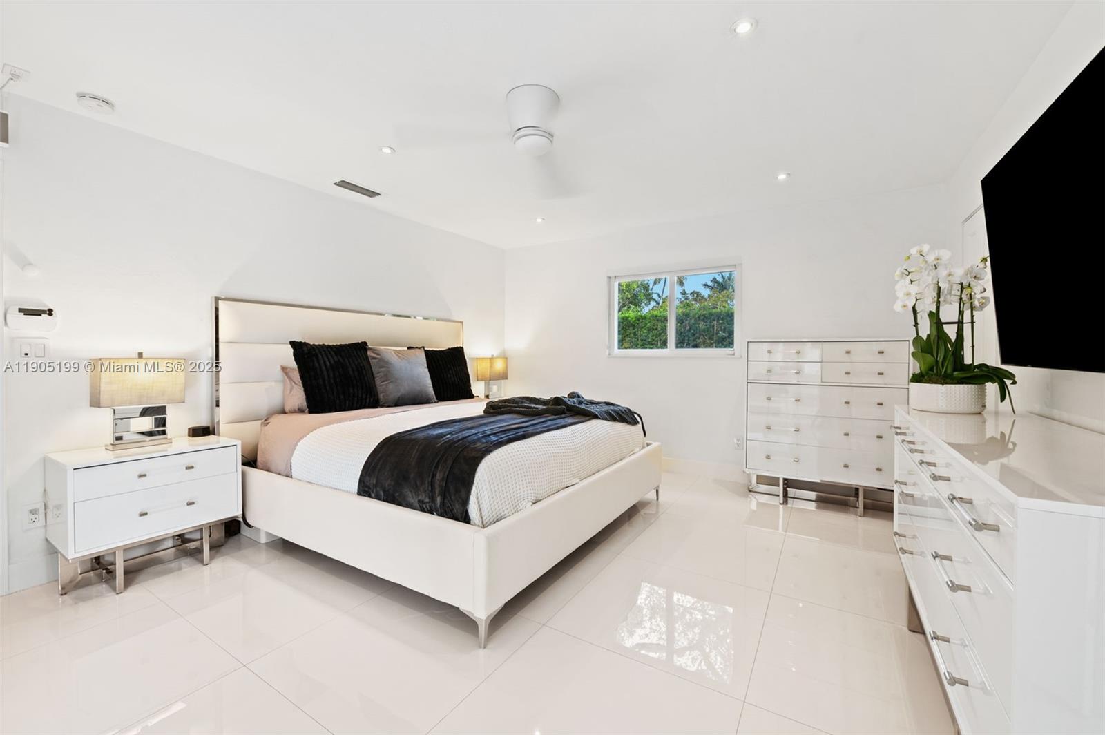 7870 SW 141st Ter Palmetto Bay, FL 33158