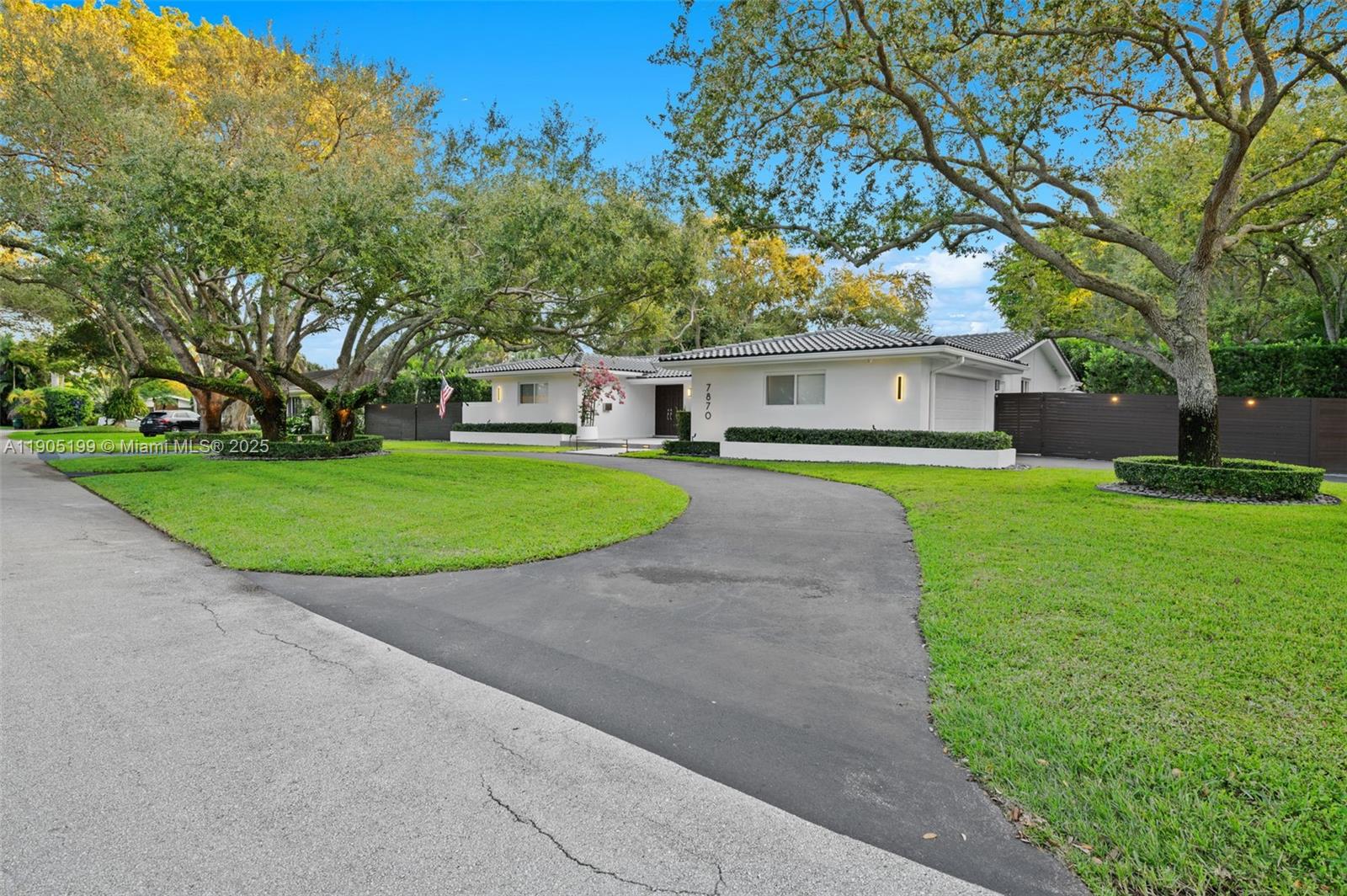 7870 SW 141st Ter Palmetto Bay, FL 33158