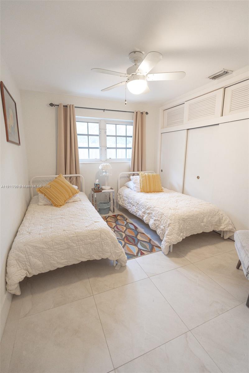 220 Buttonwood Dr Key Biscayne, FL 33149