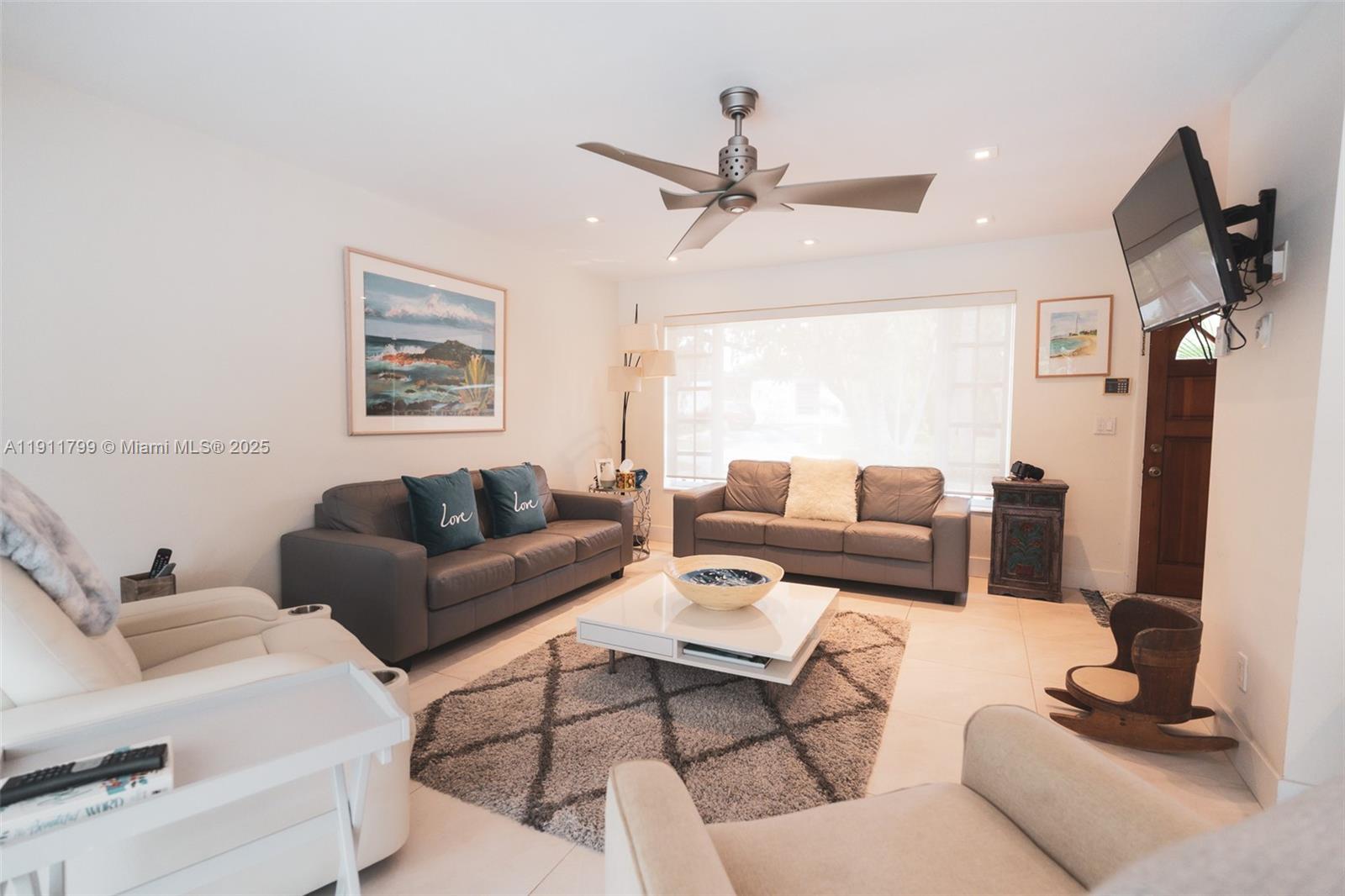 220 Buttonwood Dr Key Biscayne, FL 33149