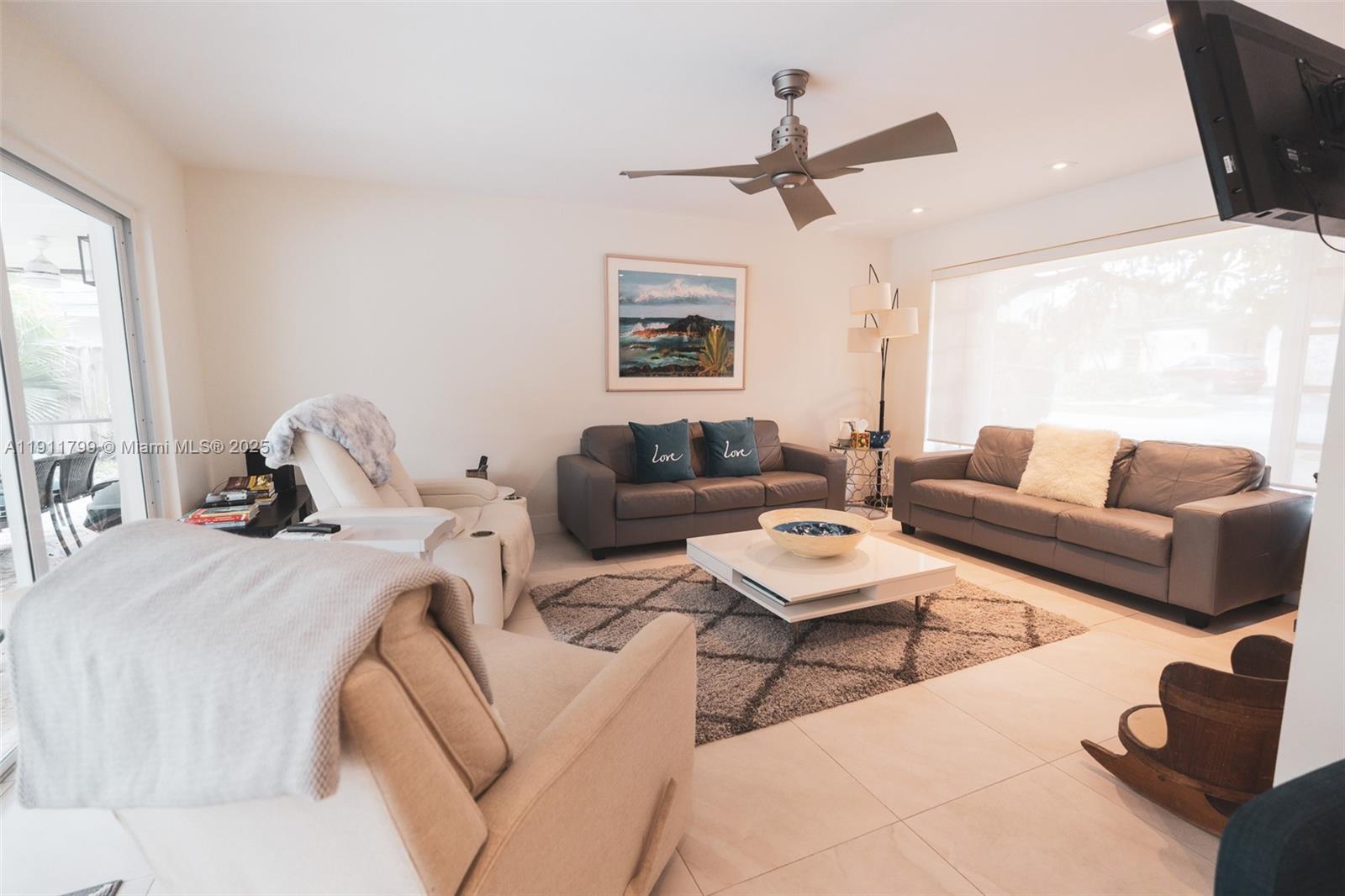 220 Buttonwood Dr Key Biscayne, FL 33149