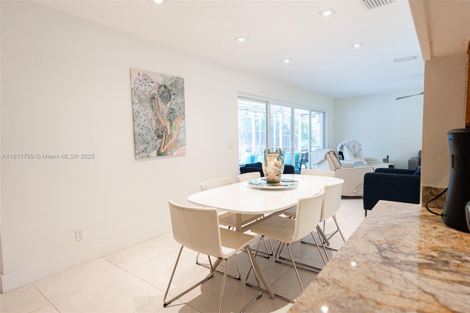 220 Buttonwood Dr Key Biscayne, FL 33149