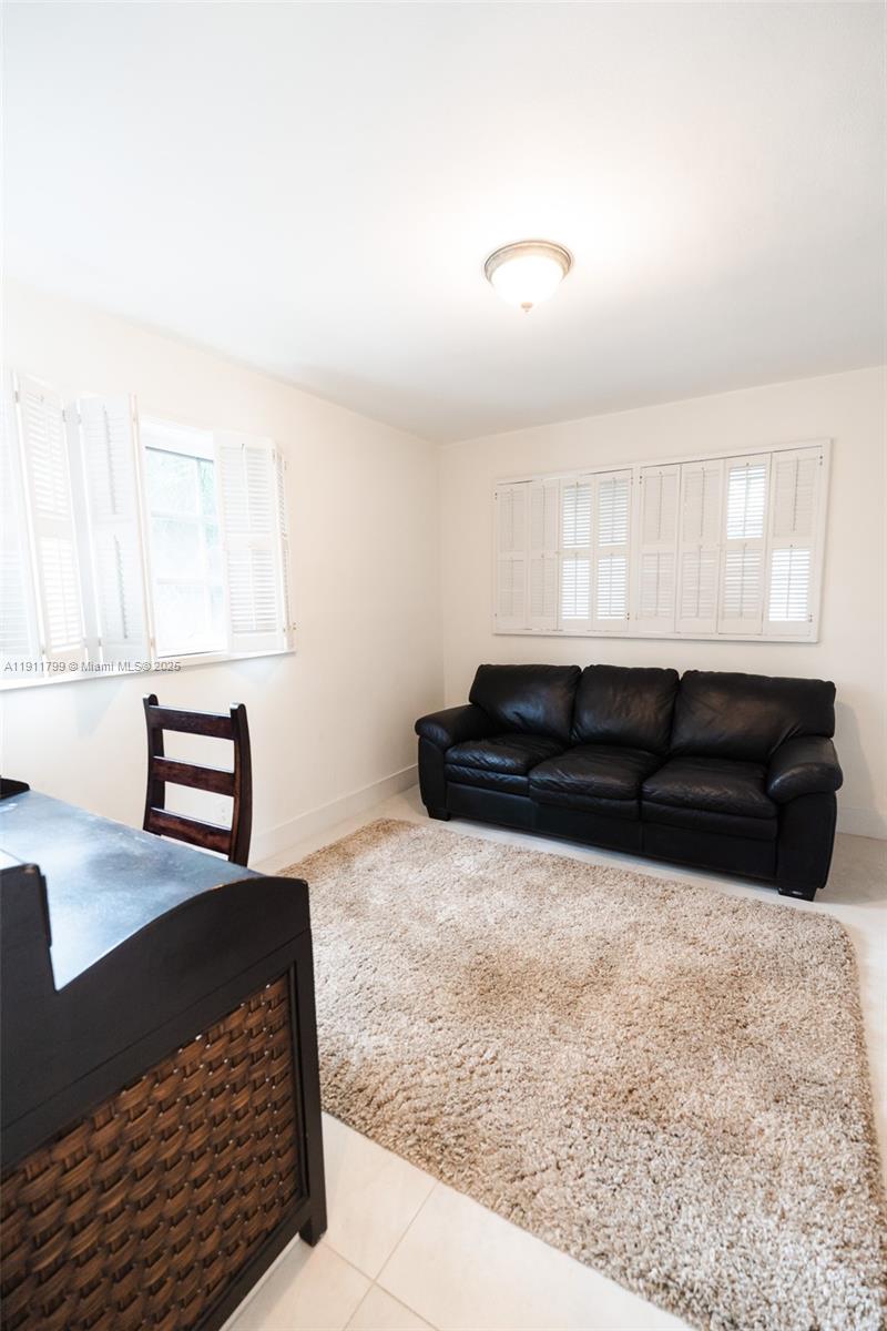 220 Buttonwood Dr Key Biscayne, FL 33149