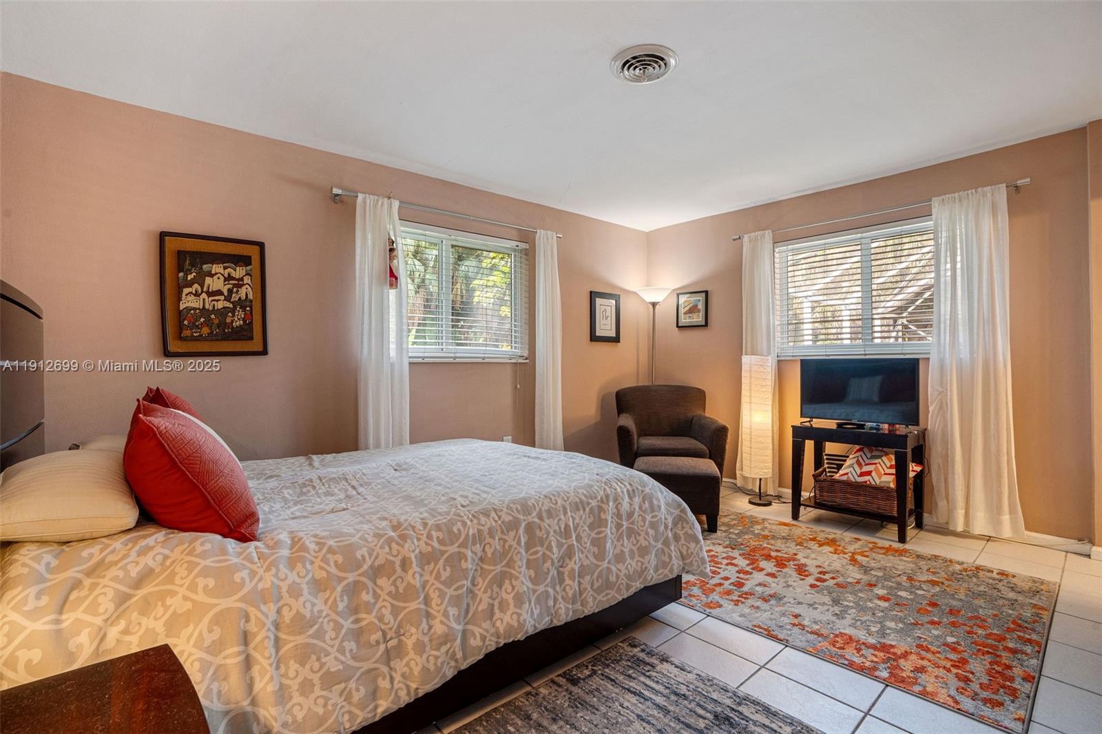 15420 SW 86th Ave Palmetto Bay, FL 33157