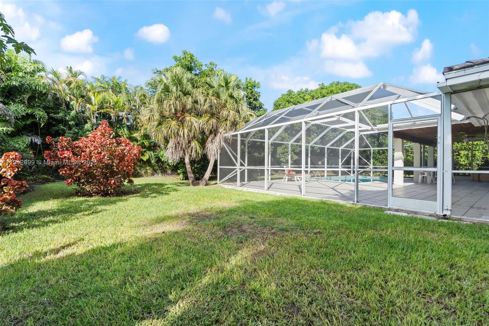 15420 SW 86th Ave Palmetto Bay, FL 33157