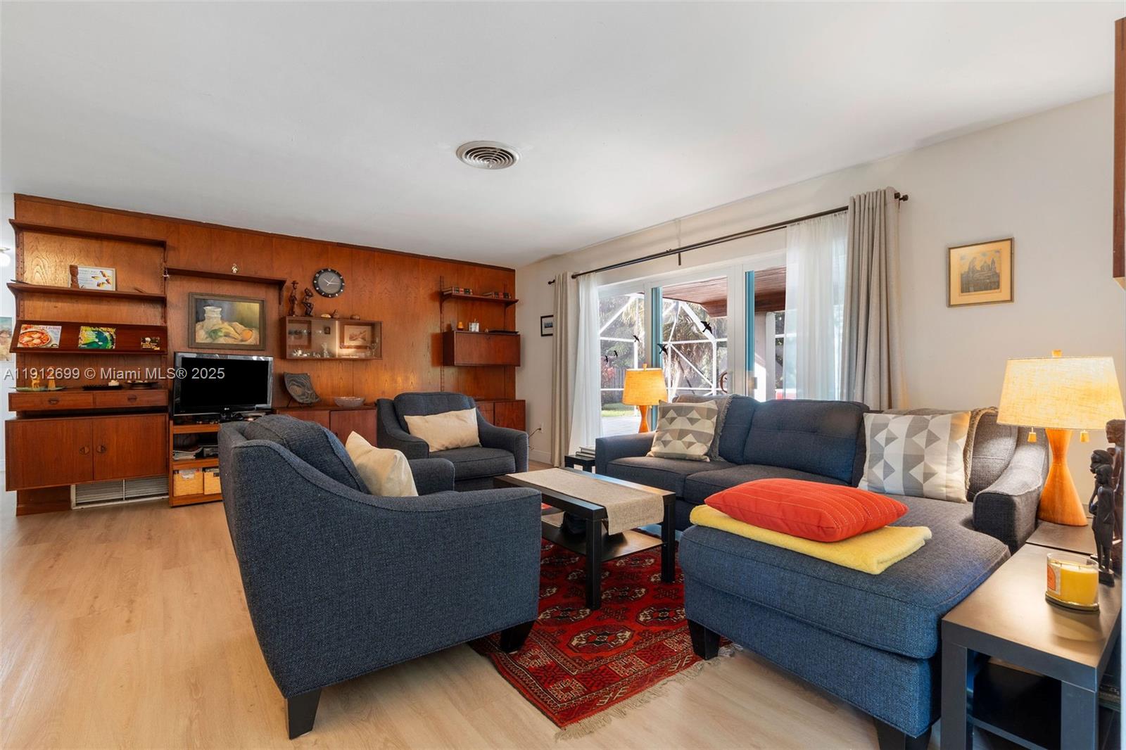 15420 SW 86th Ave Palmetto Bay, FL 33157