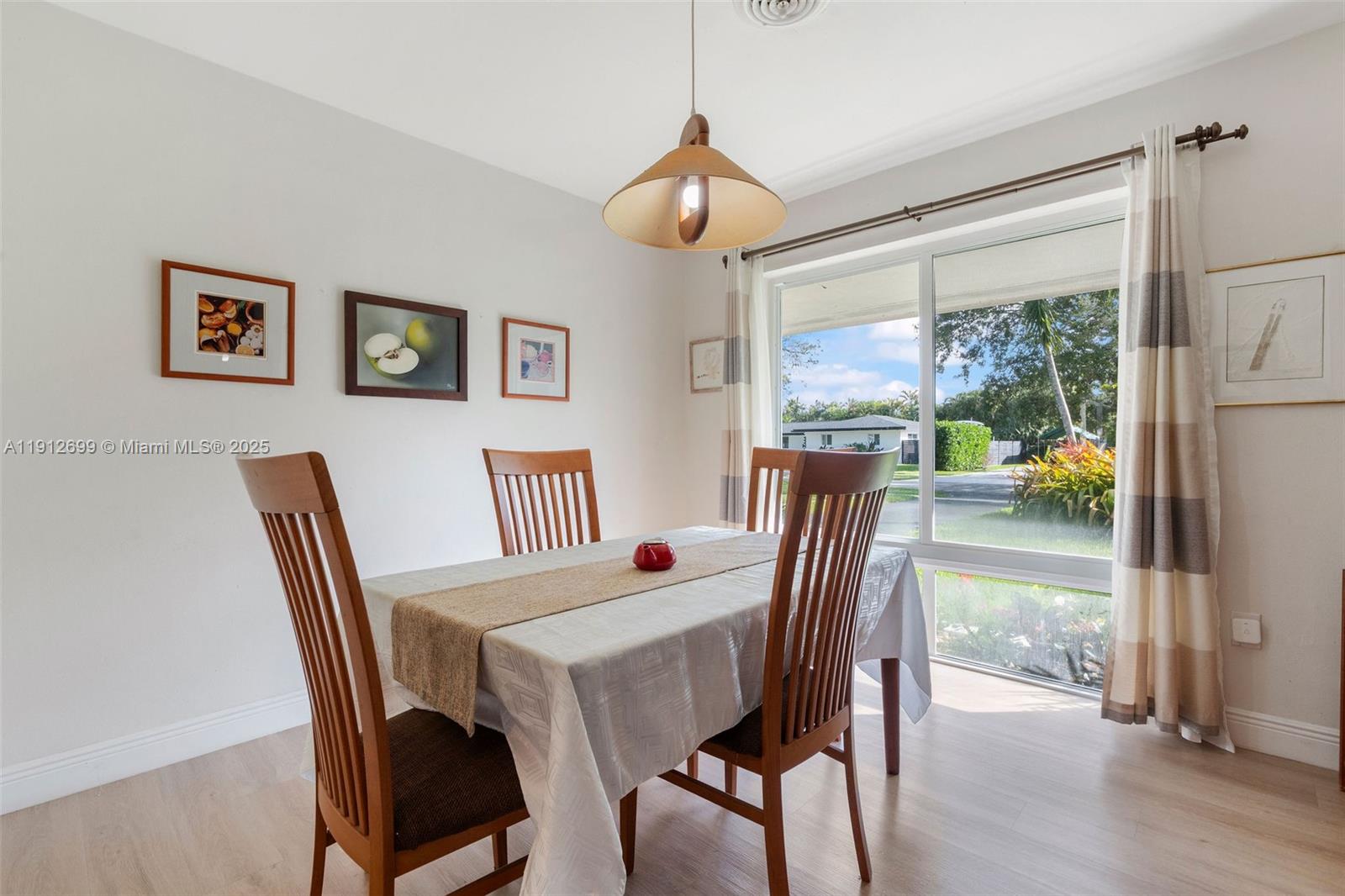 15420 SW 86th Ave Palmetto Bay, FL 33157