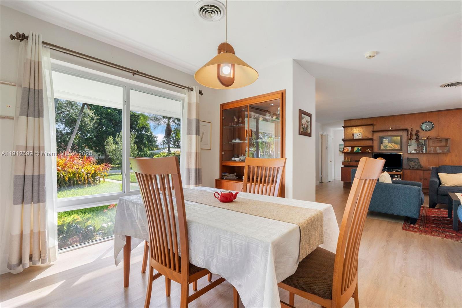 15420 SW 86th Ave Palmetto Bay, FL 33157