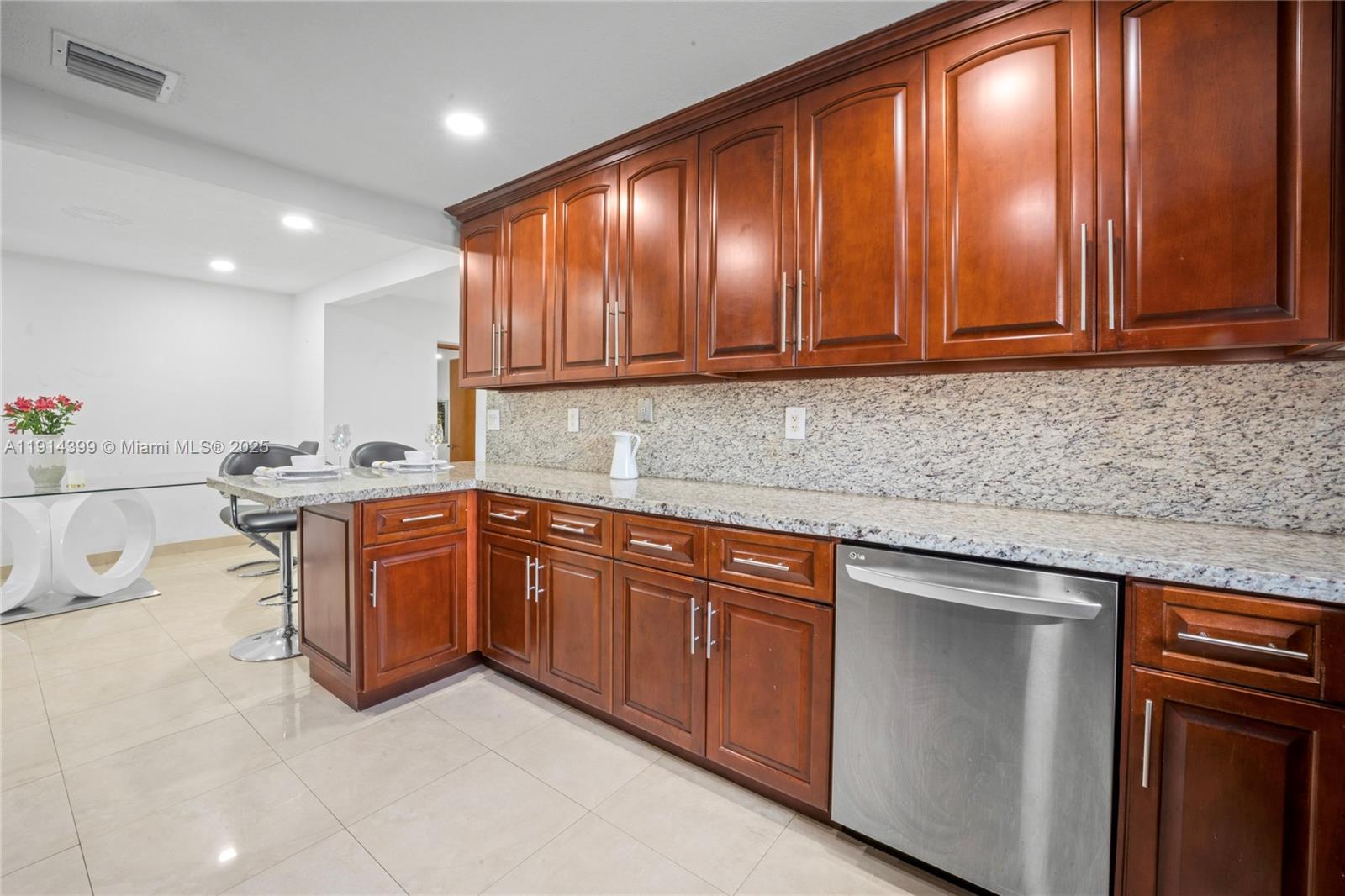 6010 SW 19th St Miami, FL 33155