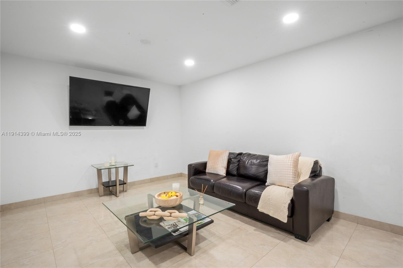 6010 SW 19th St Miami, FL 33155