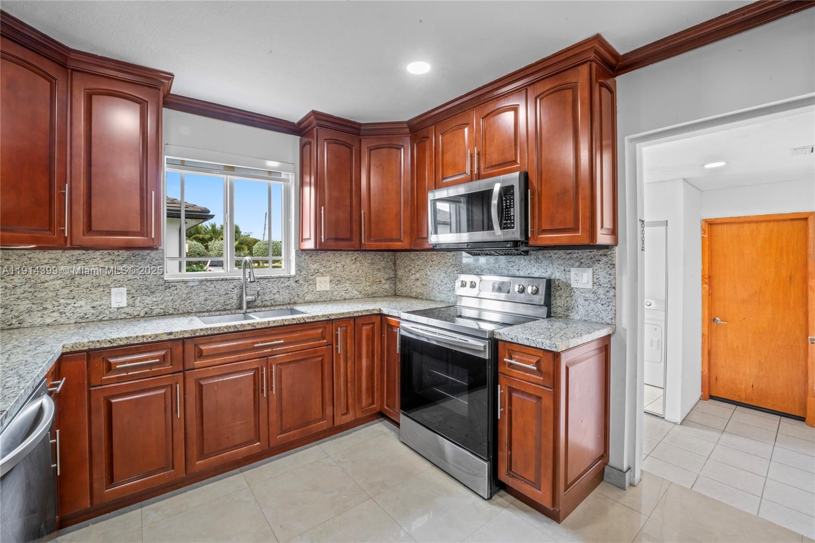 6010 SW 19th St Miami, FL 33155