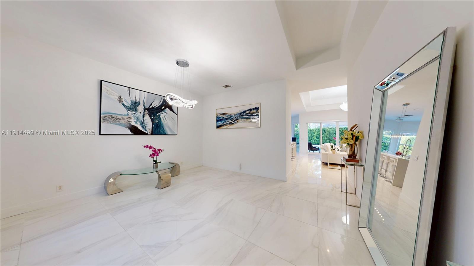 1946 Harbor Vw Cir Weston, FL 33327