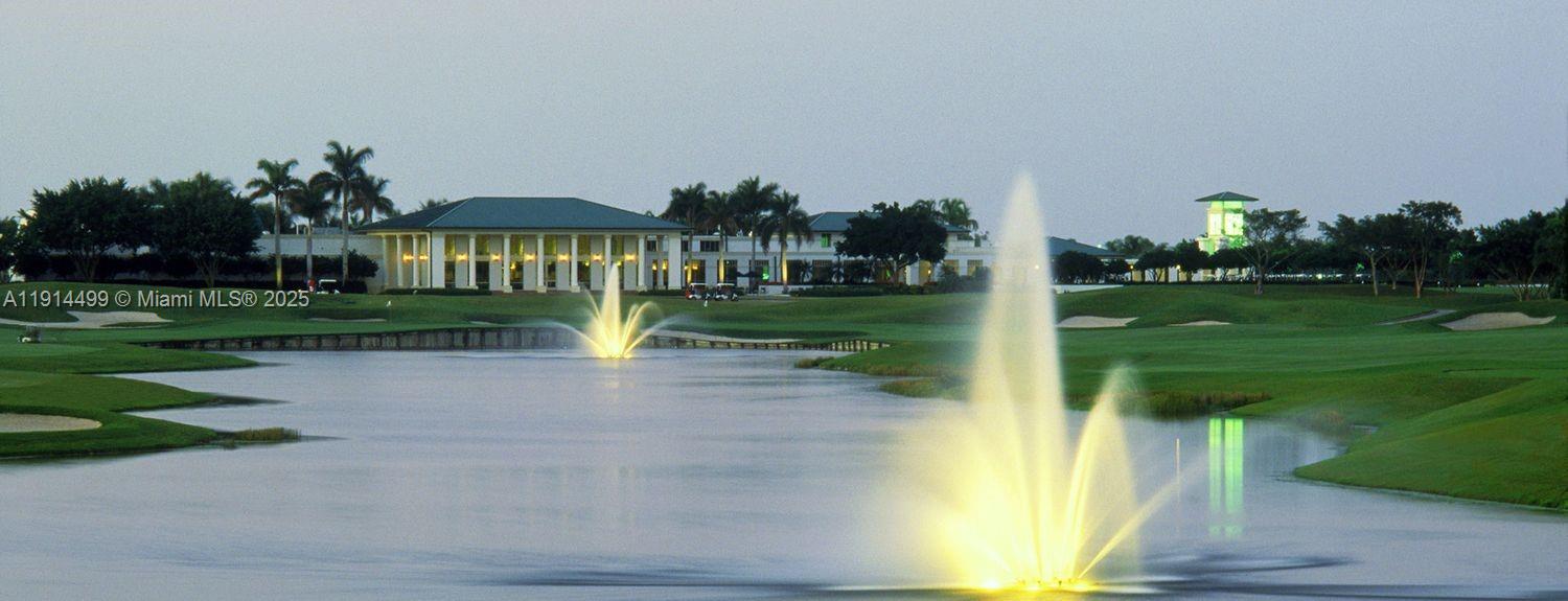 1946 Harbor Vw Cir Weston, FL 33327