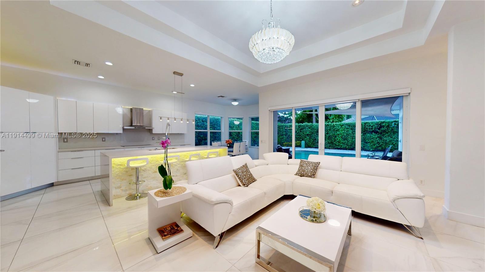 1946 Harbor Vw Cir Weston, FL 33327