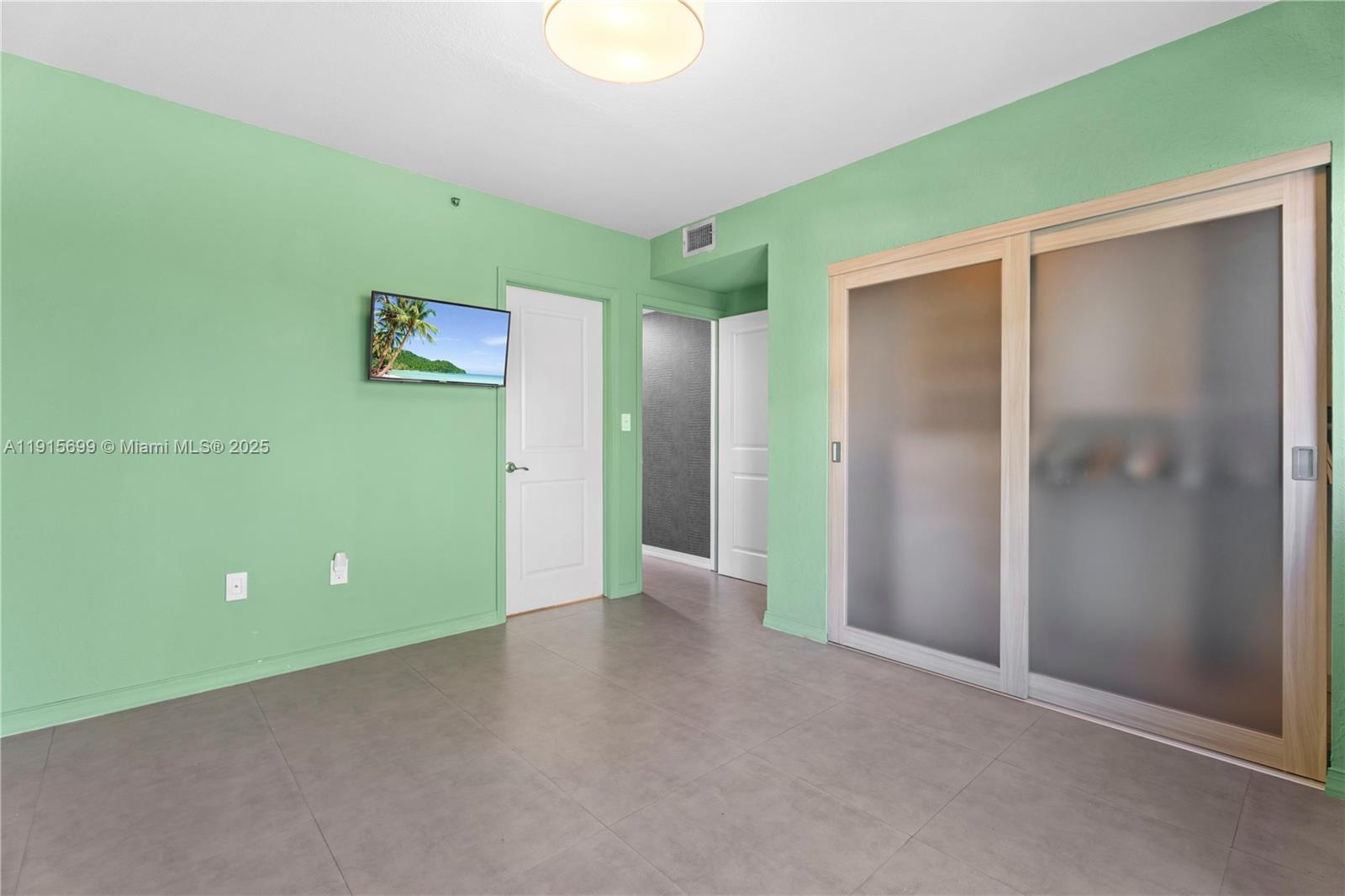1853 Jefferson Ave #6 Miami Beach, FL 33139