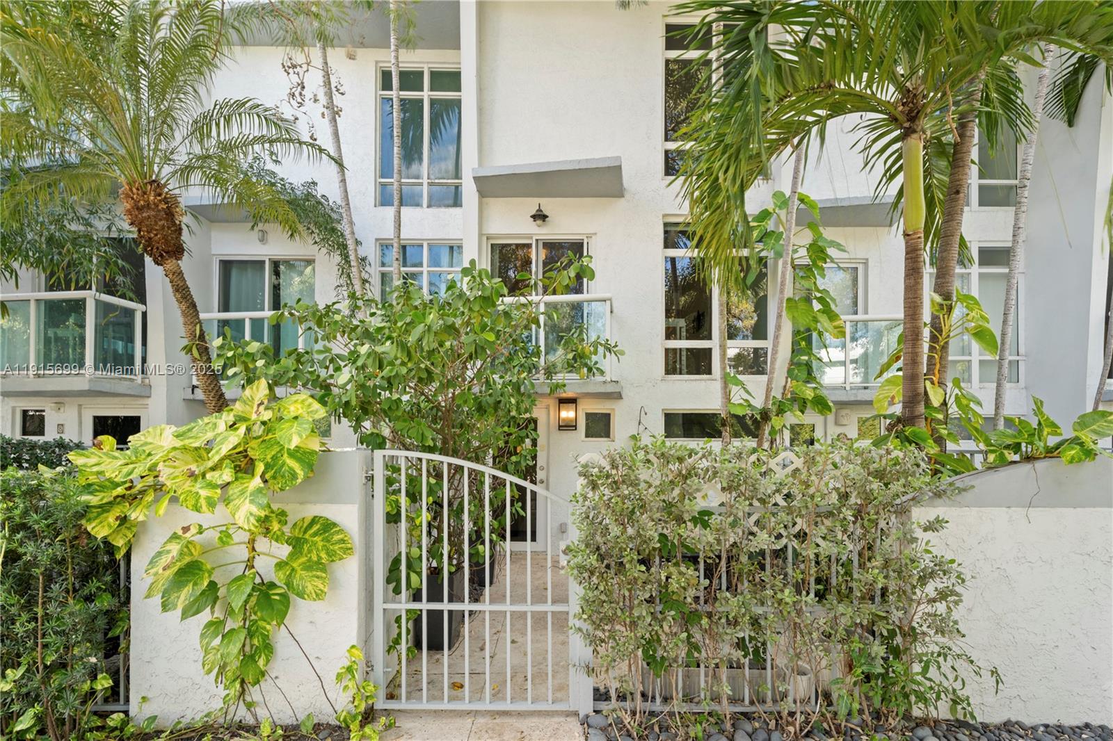 1853 Jefferson Ave #6 Miami Beach, FL 33139