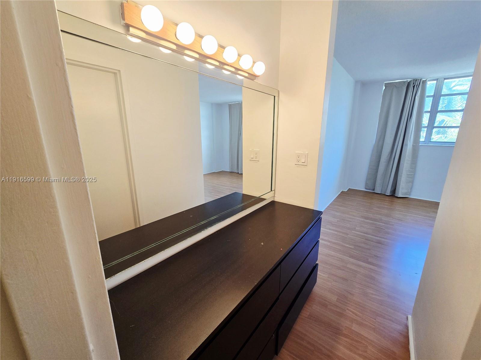 image South Bay Club15