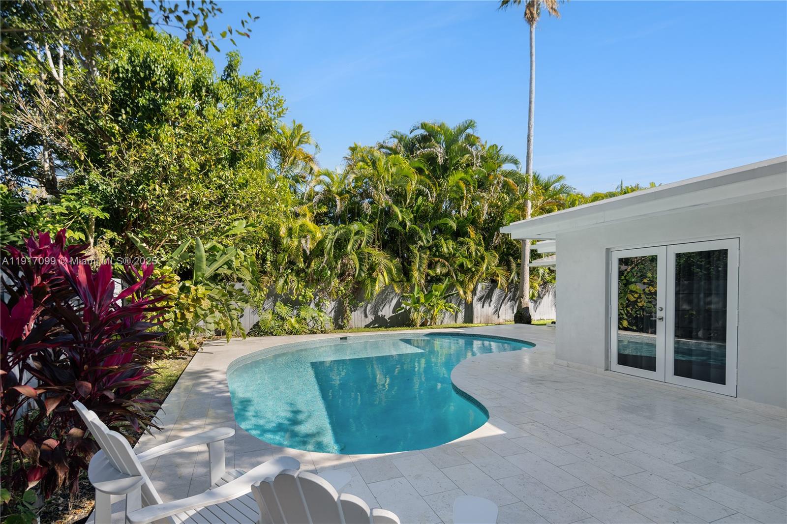 8445 SW 158th St Palmetto Bay, FL 33157