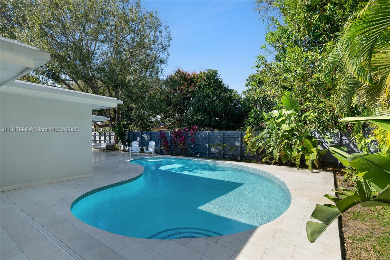 8445 SW 158th St Palmetto Bay, FL 33157