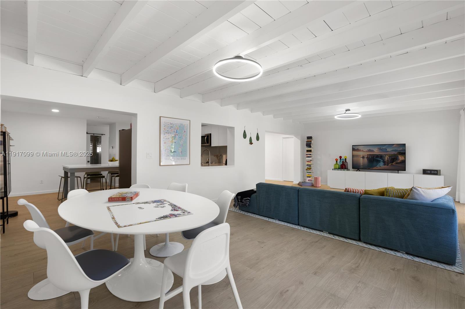 8445 SW 158th St Palmetto Bay, FL 33157