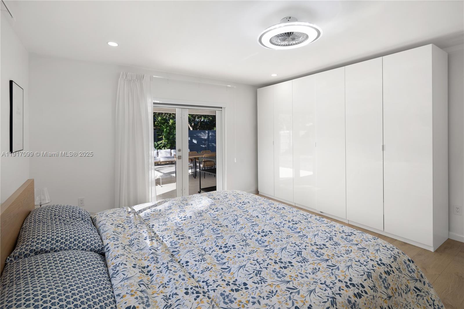 8445 SW 158th St Palmetto Bay, FL 33157