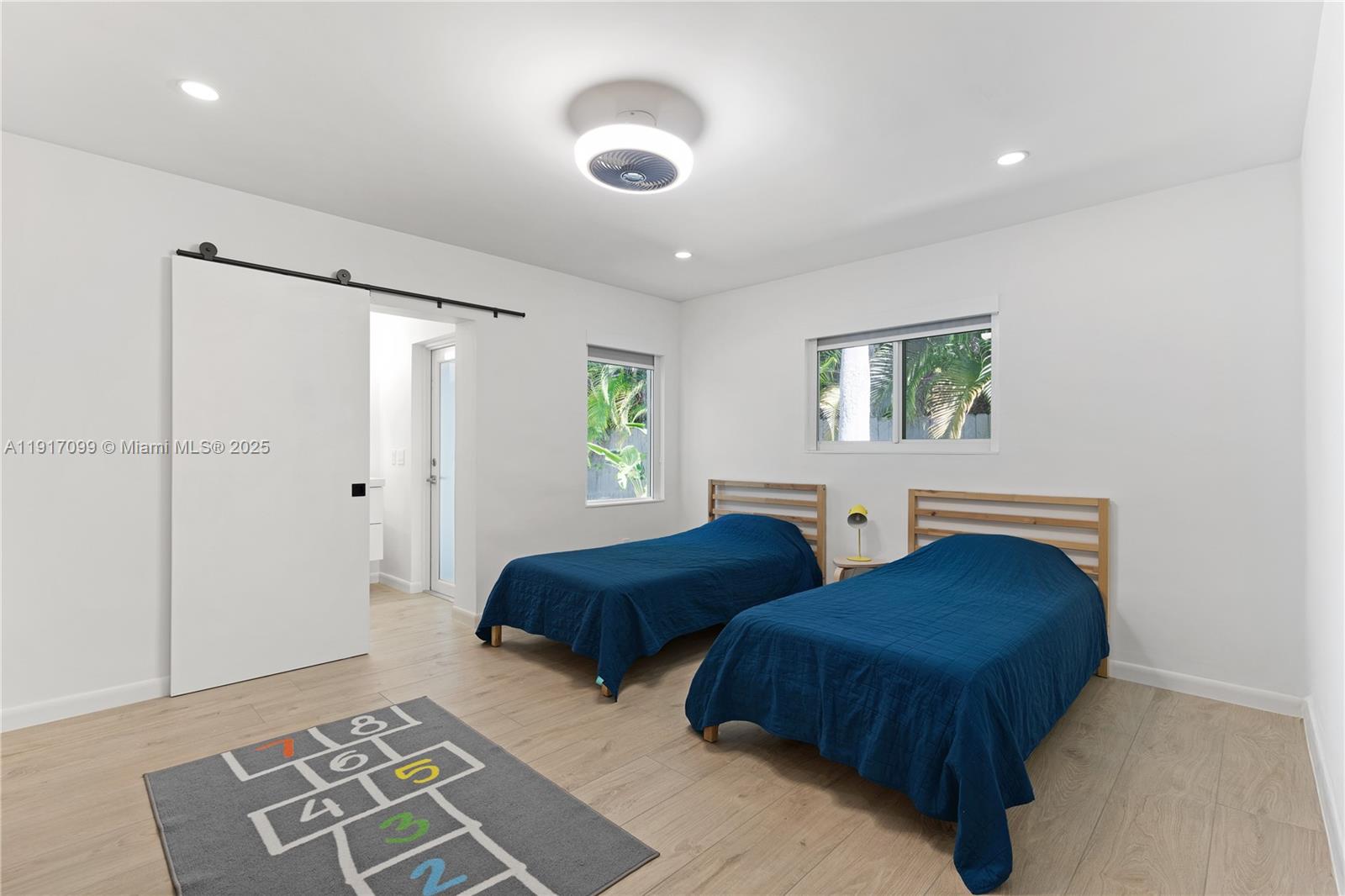 8445 SW 158th St Palmetto Bay, FL 33157