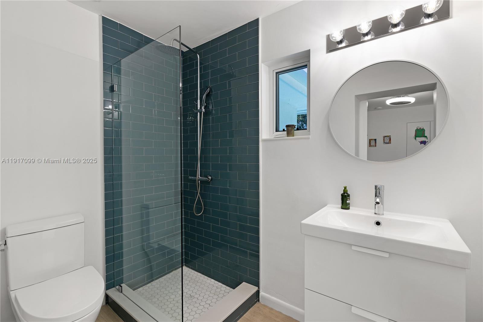 8445 SW 158th St Palmetto Bay, FL 33157