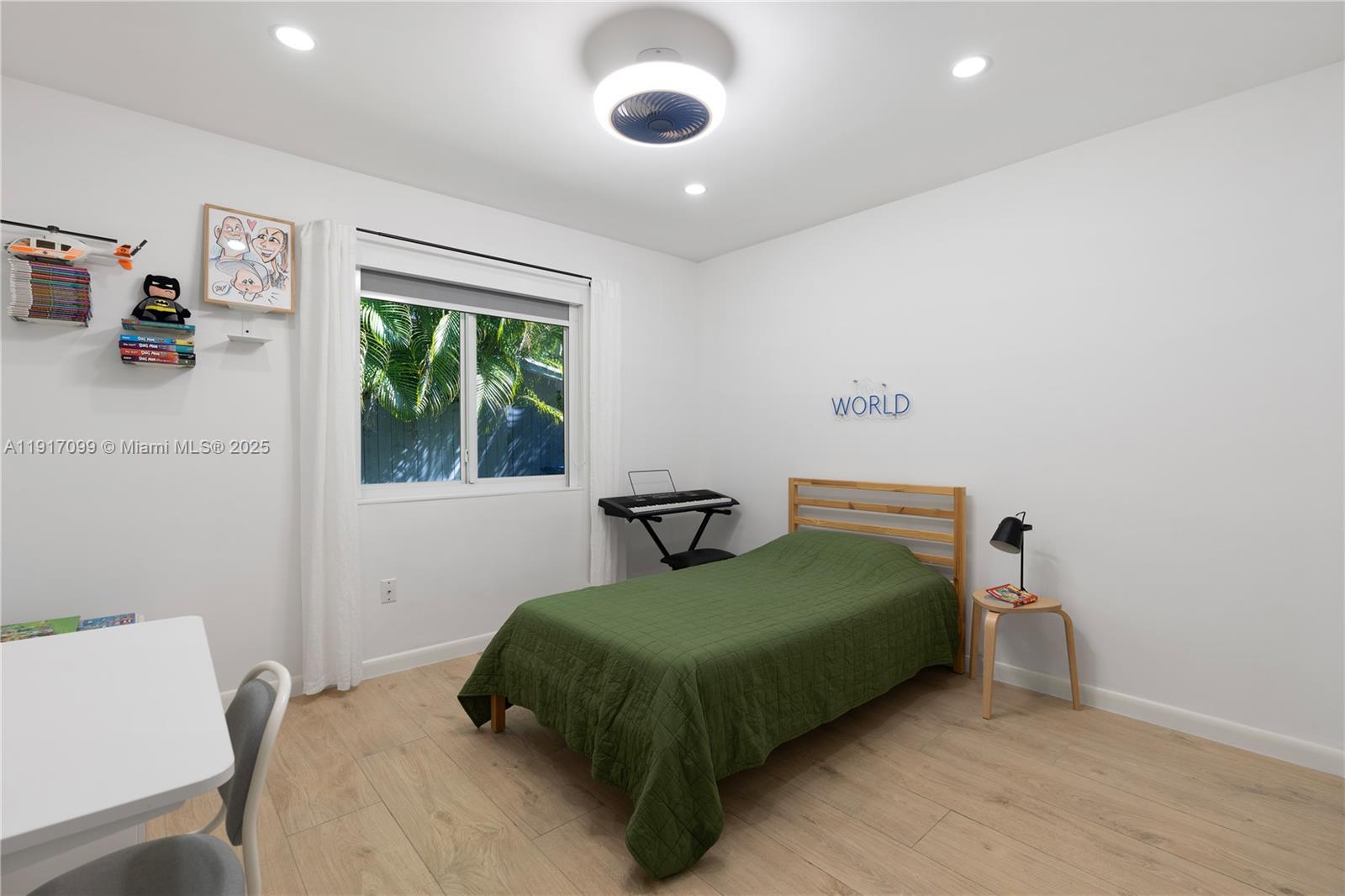 8445 SW 158th St Palmetto Bay, FL 33157