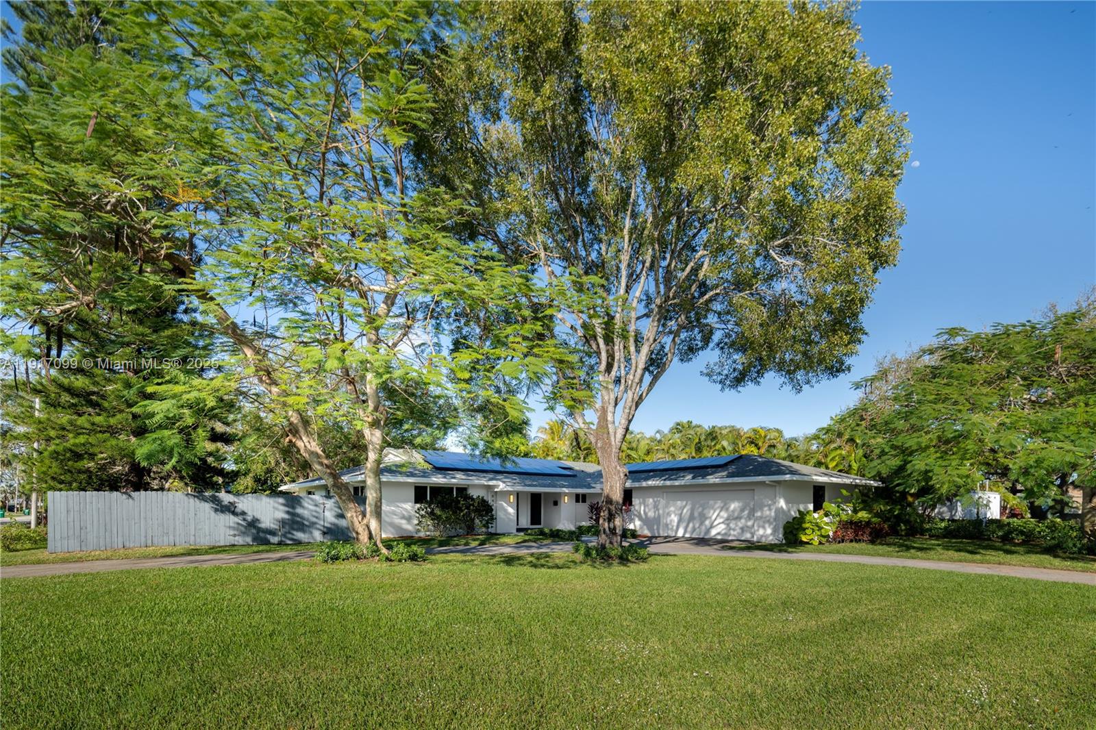 8445 SW 158th St Palmetto Bay, FL 33157