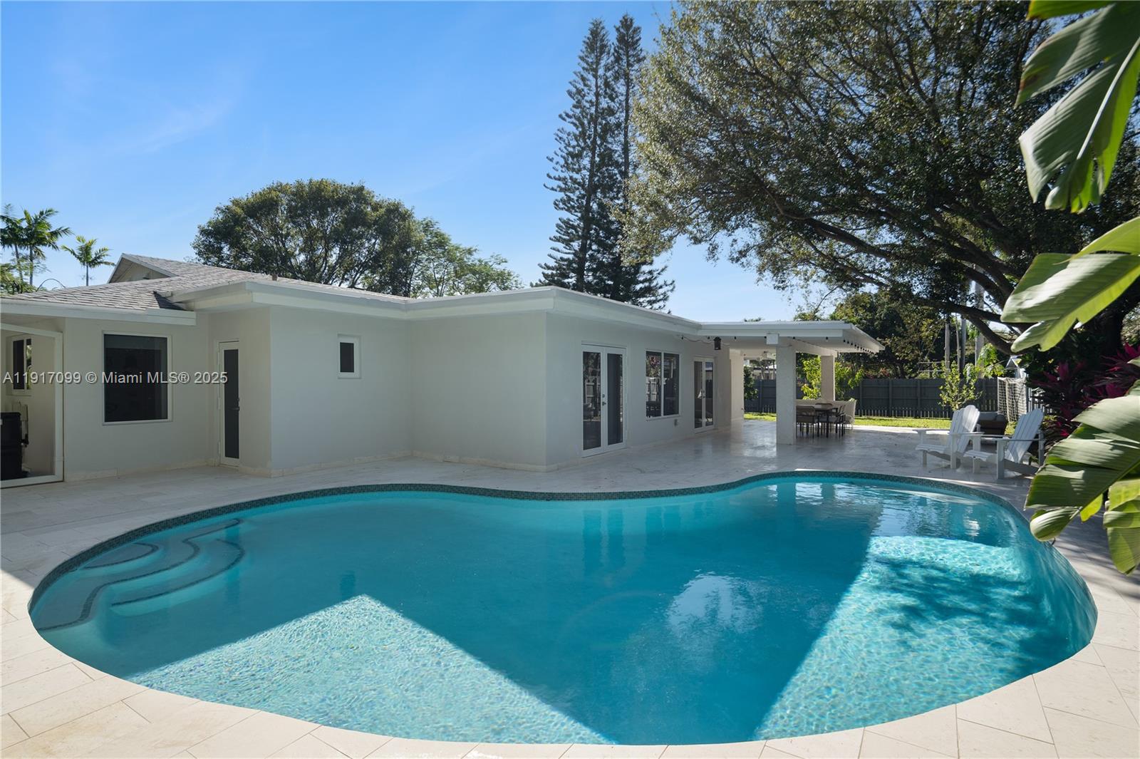 8445 SW 158th St Palmetto Bay, FL 33157