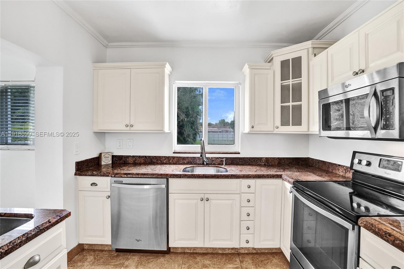 5801 SW 20th St Miami, FL 33155