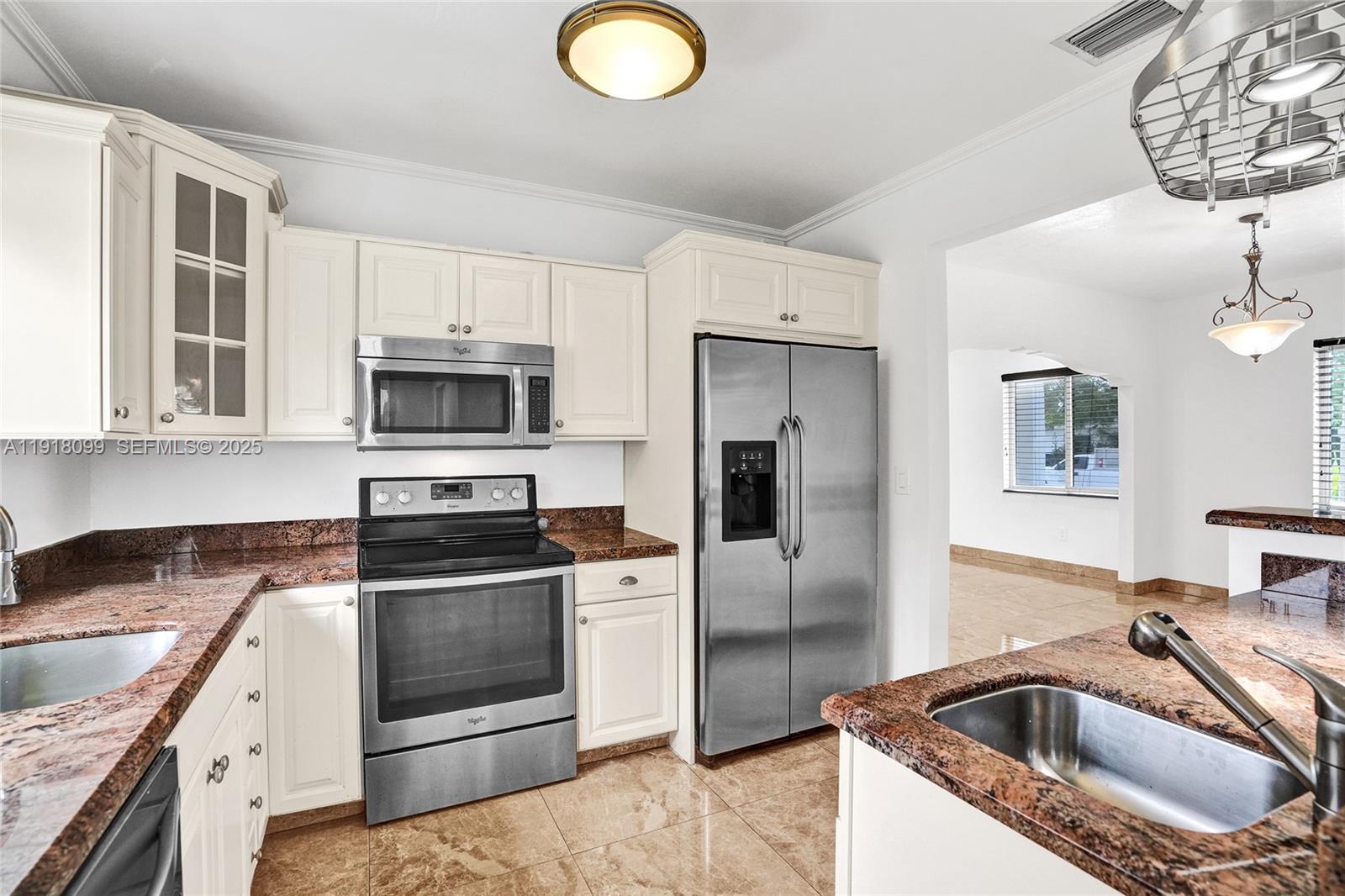 5801 SW 20th St Miami, FL 33155