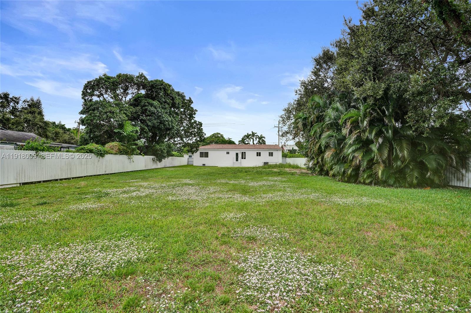 5801 SW 20th St Miami, FL 33155