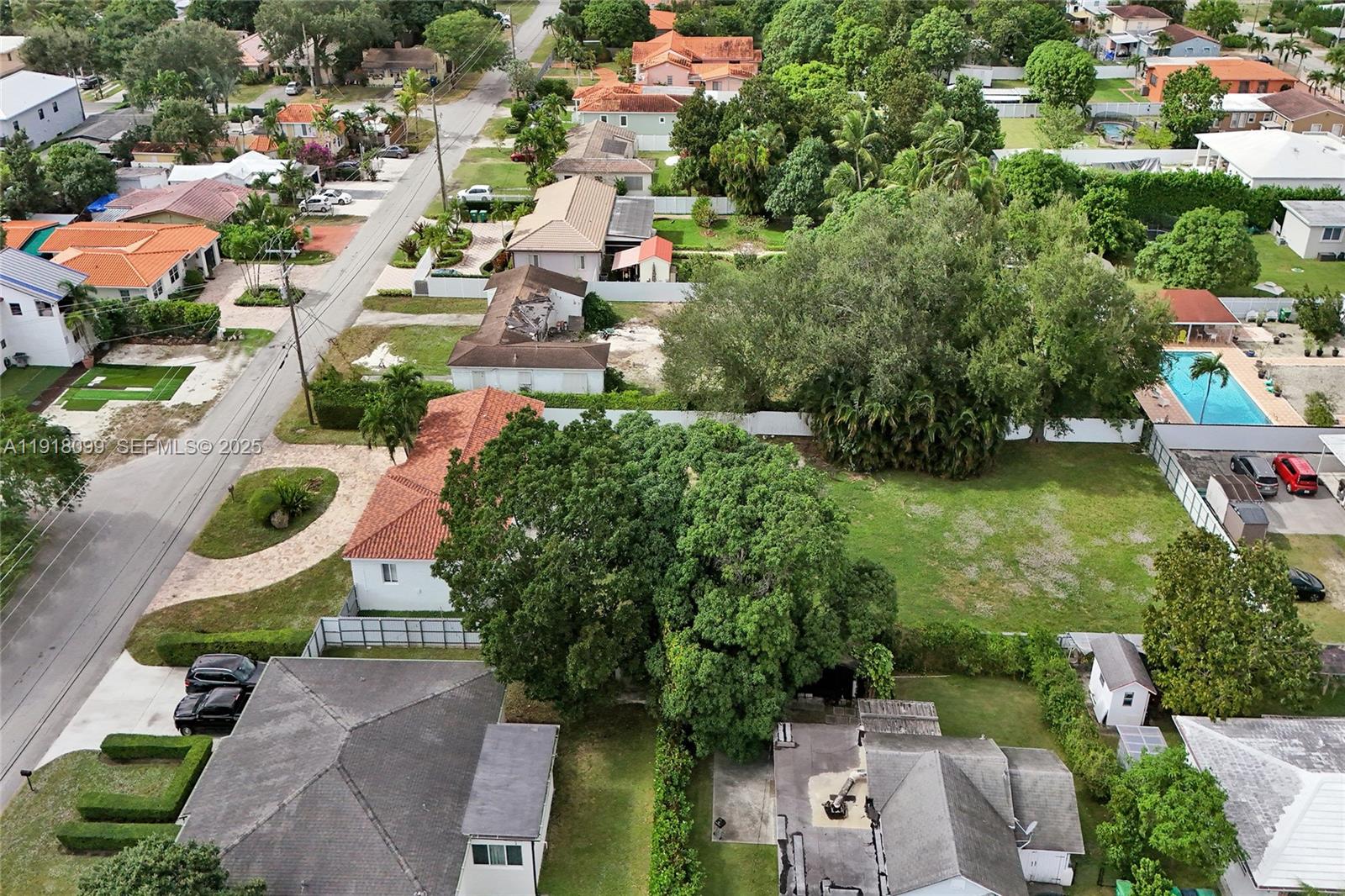 5801 SW 20th St Miami, FL 33155