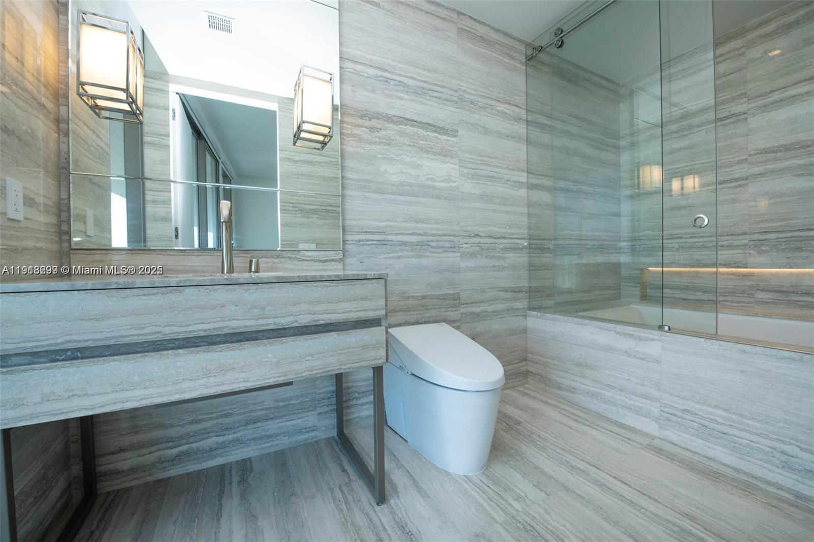 18975 Collins Ave #2205 Sunny Isles Beach, FL 33160