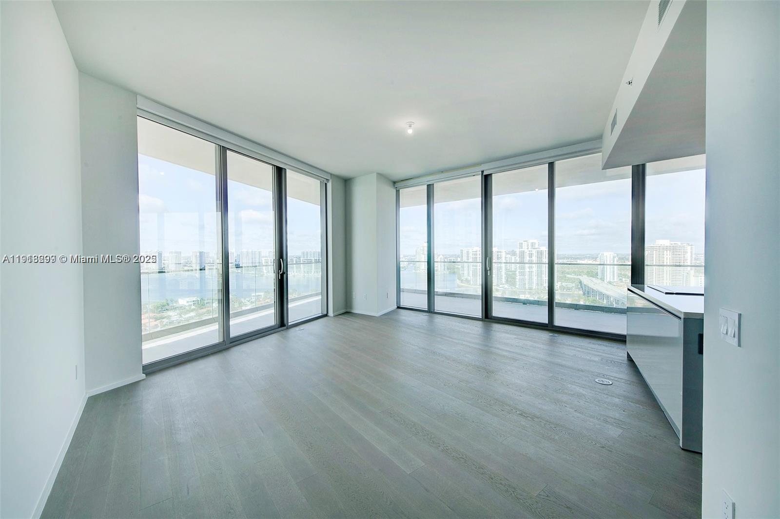 18975 Collins Ave #2205 Sunny Isles Beach, FL 33160
