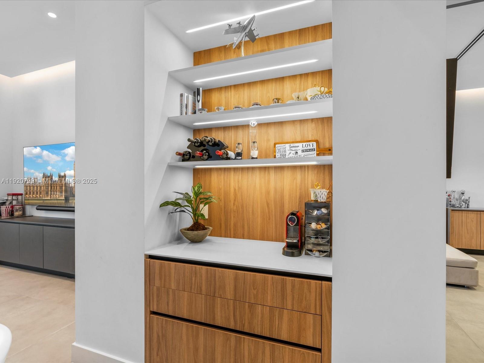 3753 NE 214th St #42 Aventura, FL 33180