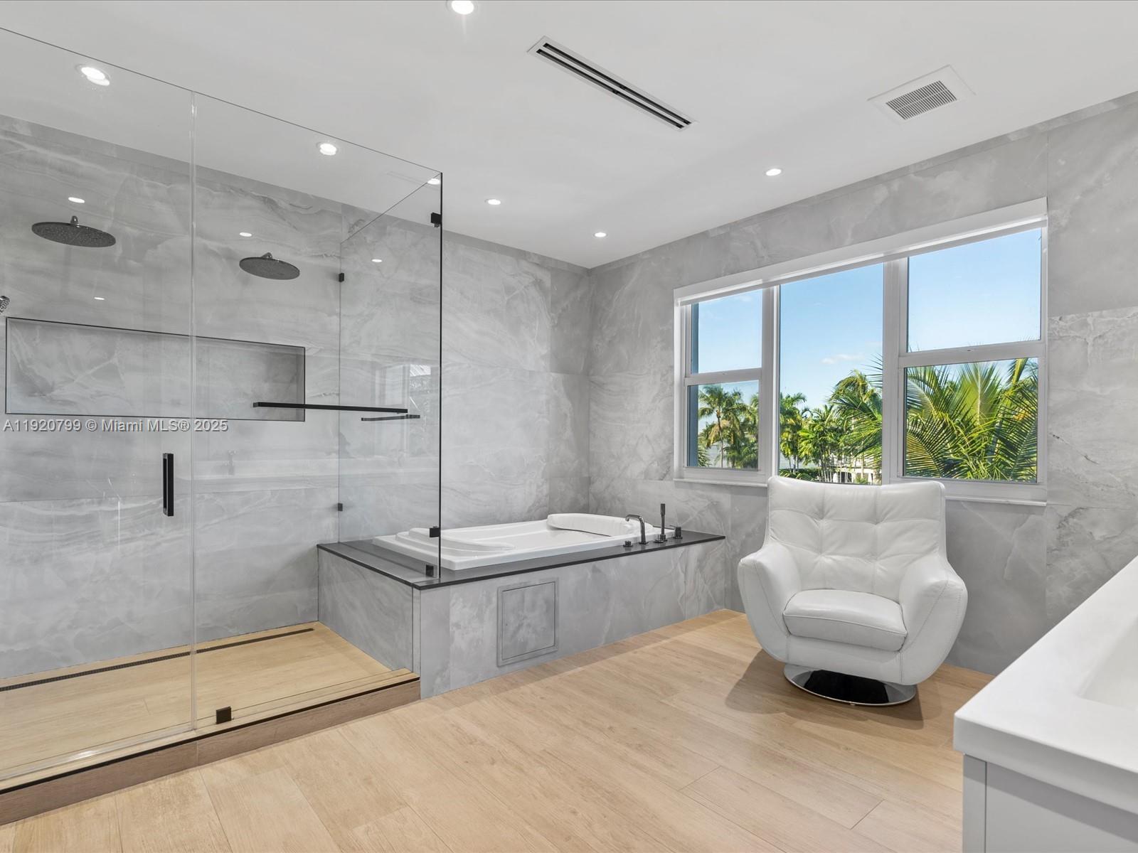 3753 NE 214th St #42 Aventura, FL 33180