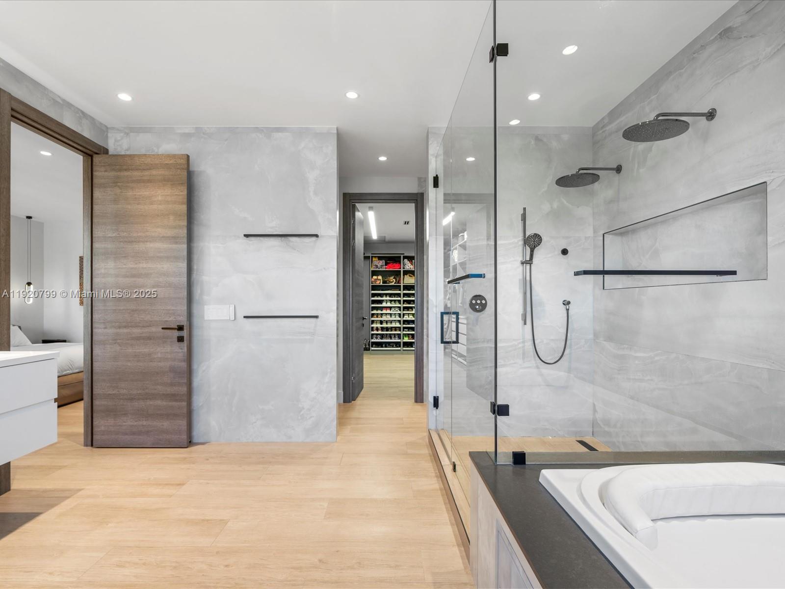 3753 NE 214th St #42 Aventura, FL 33180