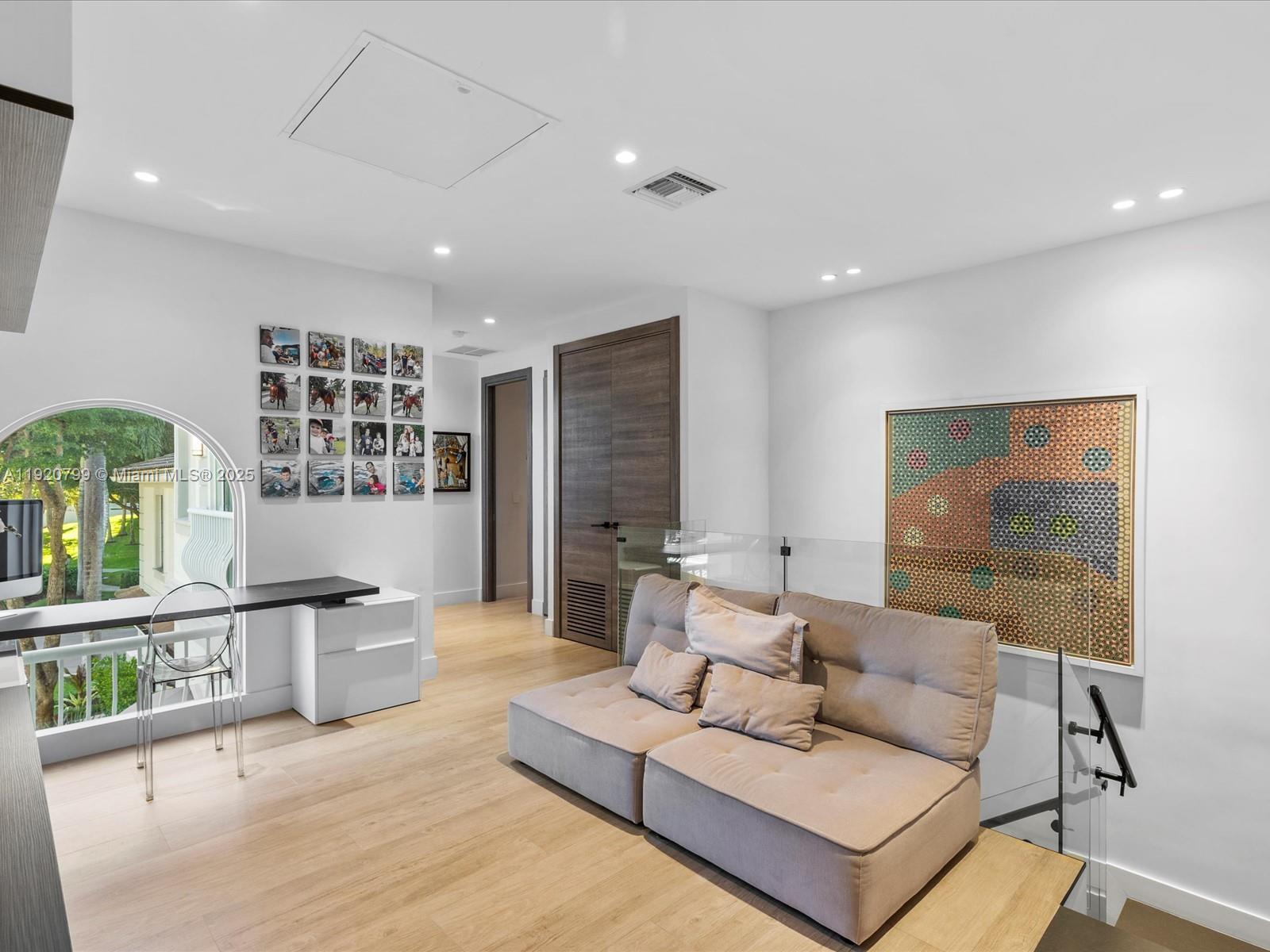 3753 NE 214th St #42 Aventura, FL 33180