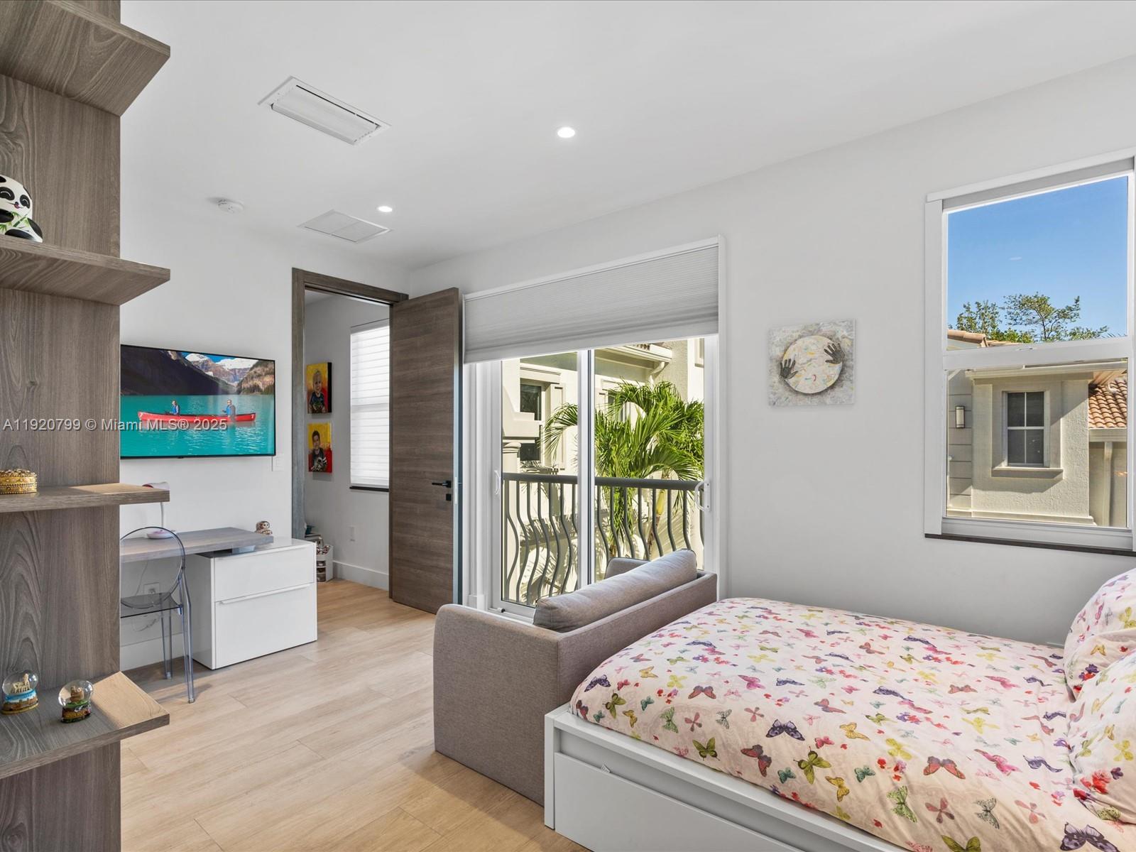 3753 NE 214th St #42 Aventura, FL 33180