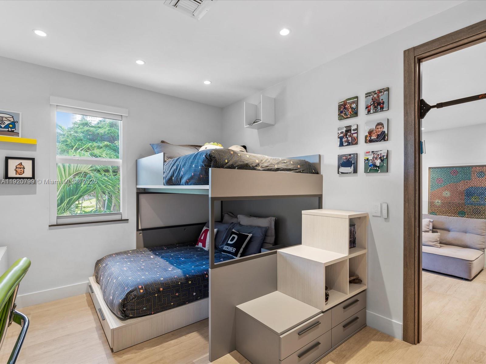 3753 NE 214th St #42 Aventura, FL 33180