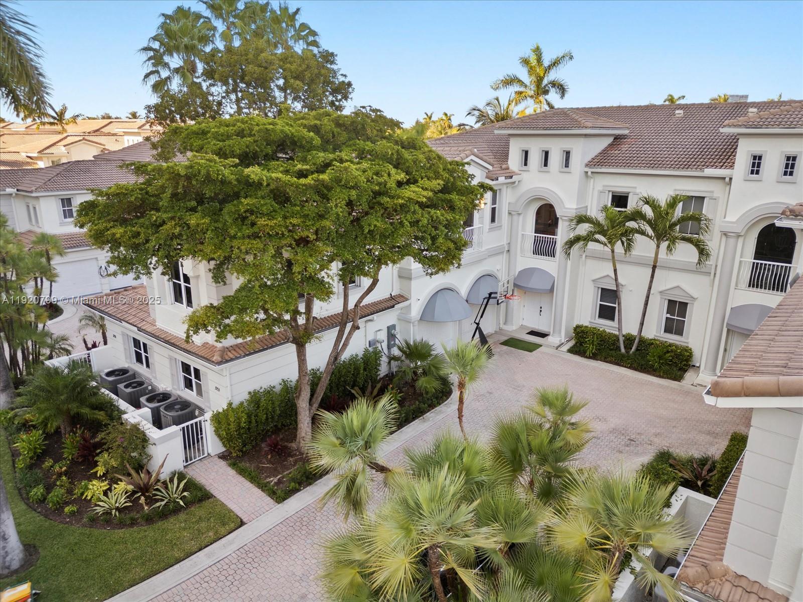 3753 NE 214th St #42 Aventura, FL 33180