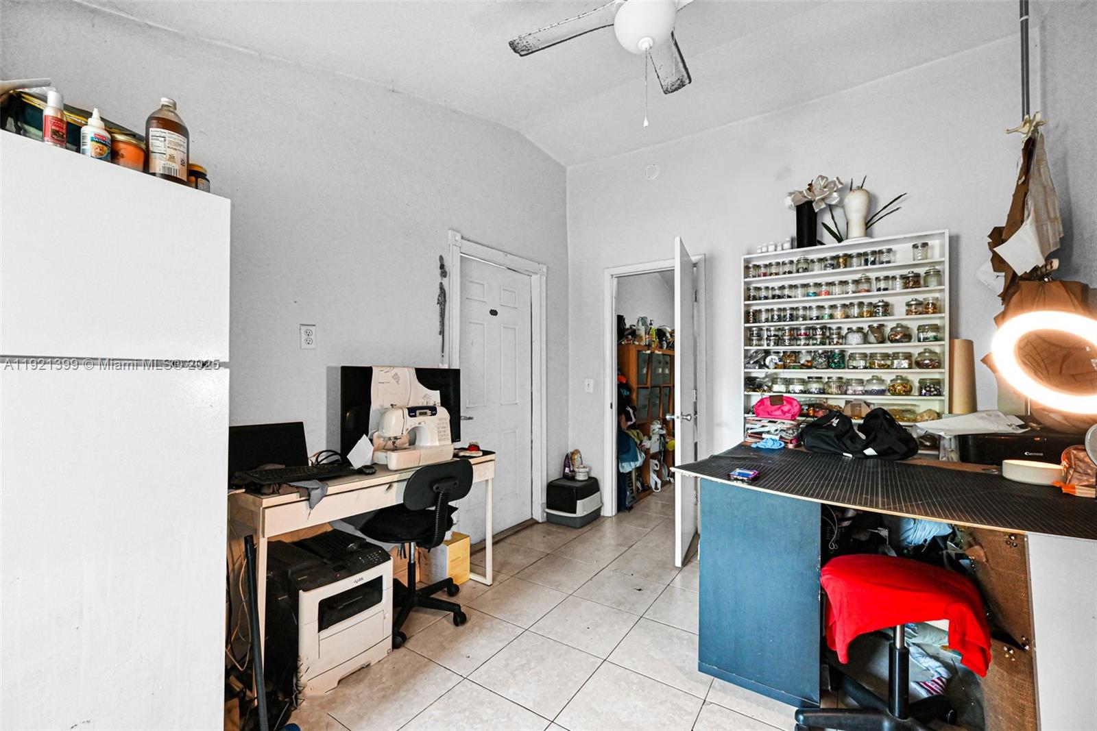 2040 NW 34th St Miami, FL 33142