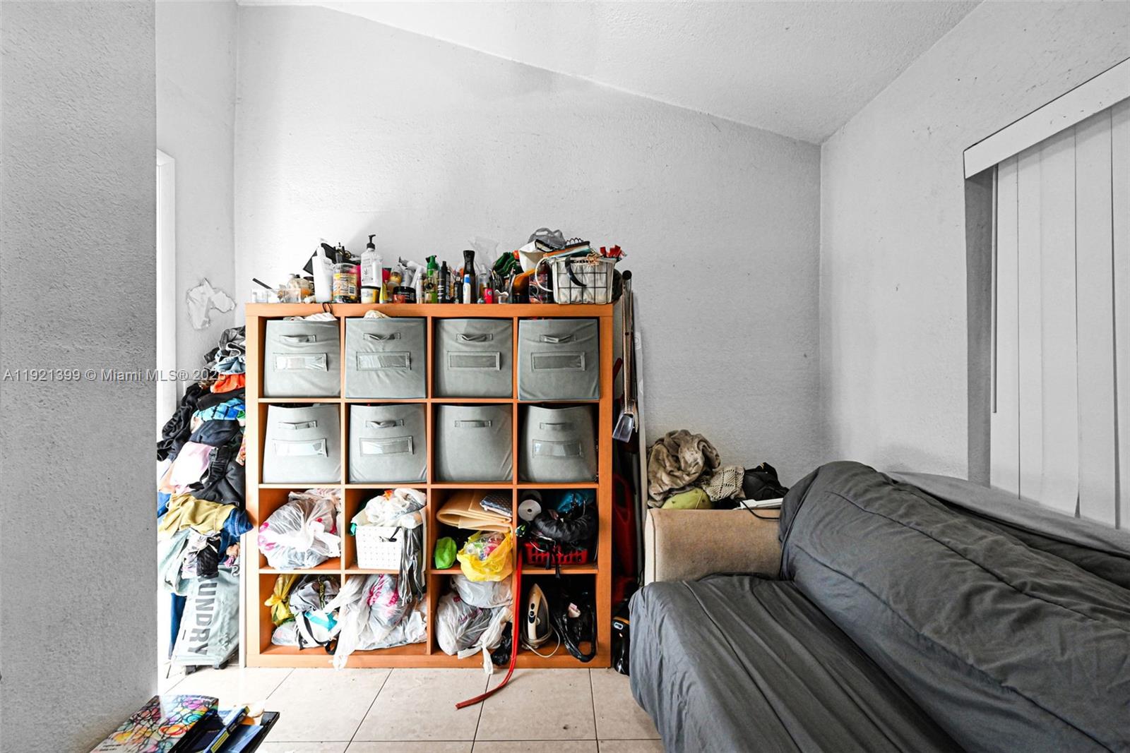 2040 NW 34th St Miami, FL 33142