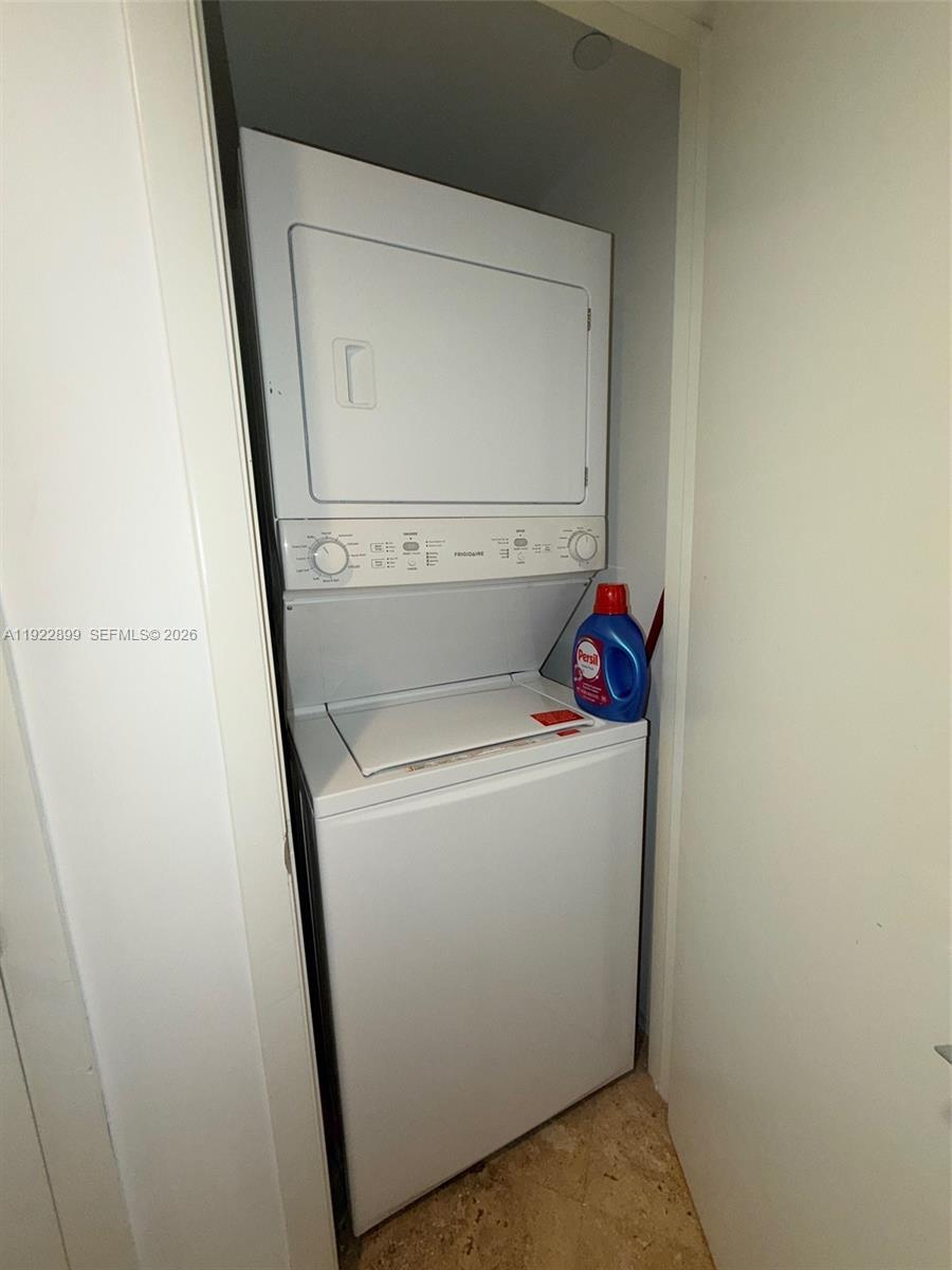 1800 S Ocean Dr #LP4206 Hallandale Beach, FL 33009