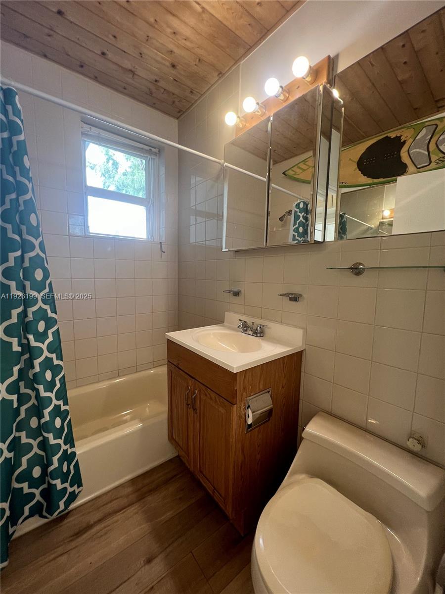 9350 E Bay Hbr Dr #6 Bay Harbor Islands, FL 33154