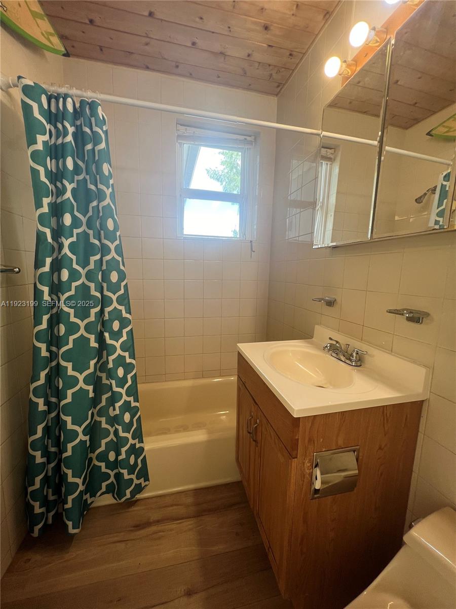 9350 E Bay Hbr Dr #6 Bay Harbor Islands, FL 33154